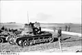 Funkleitpanzer I auf einem russischen Feld (Juni 1941). Man erkennt das Periskop im linken Lukendeckel