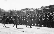 Heinrich Himmler beim Abschreiten der Front angetretener Soldaten der Waffen-SS-Division "Leibstandarte SS Adolf Hitler"