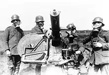 Schnellfeuernde deutsche 3,7-cm-MaschinenFlak M 14 (3,7-cm-Maschinenkanone (Maxim-Nordenfelt))