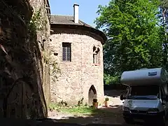 Einer der unteren Türme