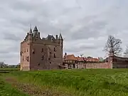 Burg u. Vorburg von Osten