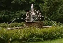 Nymphenbrunnen in Burg Schlitz (Zweitguss im New Yorker Centralpark)