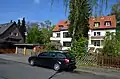 Am Burgdorfer Damm 63 bewohnte die Künstlerin die Wohnung oben rechts