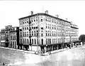 Burtis-Kimball House Hotel und links daneben das Burtis Opera House