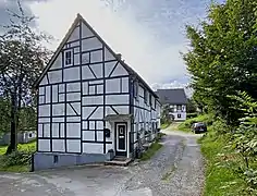 Buscher Feld 38/40
