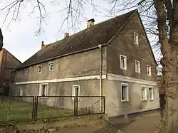 Das denkmalgeschützte Wohnhaus in der Dorfstraße 8