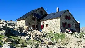Cabane des Aiguilles Rouges