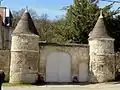 Portal des Schlosses von Vaux