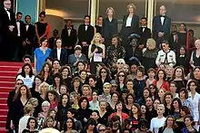 Protestkundgebung auf dem roten Teppich in Cannes 2018