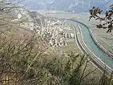 Ausblick nach Norden auf Nomi, die Brennerautobahn und die Etsch