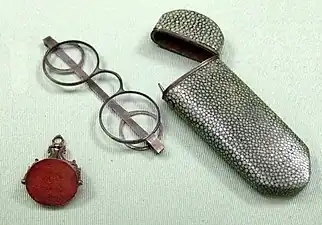 Schläfenbrille aus Eisen, Kaiserin Katharina II. Petersburg