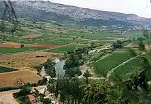 Blick vom Höhleneingang ins Tal des Verdouble