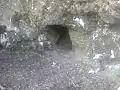 Höhle am Heiligen Baum von Leohito