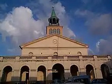 Die Fassade der Kathedrale von Cayenne vor der Renovierung