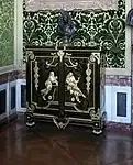 Medaillenschrank von Boulle (contre-partie), im Salon de l'Abondance, Schloss Versailles