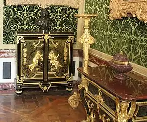 Möbel von André-Charles Boulle im Salon des Überflusses, Schloss Versailles