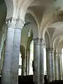 Champdeniers – Notre-Dame, Langhaus. Seitenschiffe mit Gratgewolben, Mittelschiff mit Tonnengewölbe