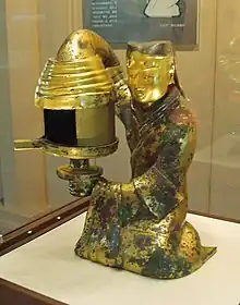 Lampe in Form einer Dienerin (Grab des Liu Sheng, 172 v.&nbsp;Chr.)