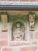 Thronende Madonna über dem Südostportal
