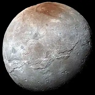 Charon, aufgenommen von der Raumsonde New Horizons am 14. Juli 2015