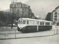 Triebwagen auf dem Bahnhofplatz Chur