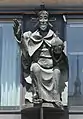 Skulptur Christus als Weltenrichter, Schrammerstr. 3