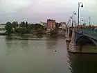 Blick über die Seine auf Clichy, rechts die Brücke Pont d'Asnières