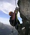 Kletterer auf der Senda Verticala.