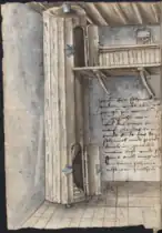 Wendeltreppe mit drehbar gelagertem Treppenhaus als Geheimtreppe
