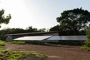 Labor der Forschungsstation mit Solaranlage