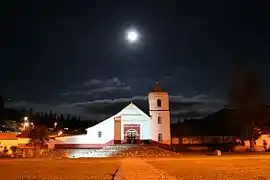 Kirche bei Nacht