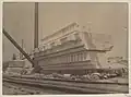 Kranzgesims mit Zahnschnittfriesen auf der Baustelle des 1888–1895 erbauten Mc Kim Buildings, Boston