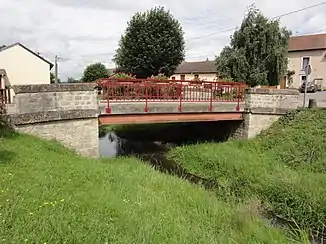 Brücke über die Roanne