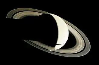 Saturn aus 5,3 Mio. km Entfernung