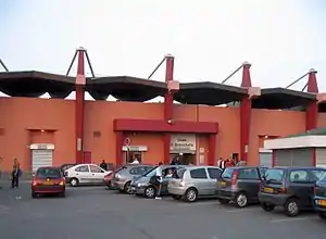 Haupteingang des Stadions