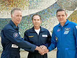 v. l. n. r. Gregory Olsen, Waleri Tokarew und William S. McArthur