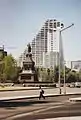 Cuauhtémoc-Denkmal vor dem Hotel Holiday Inn