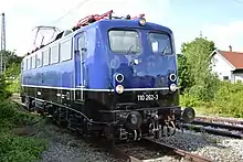 139 262-0 im BEM Nördlingen als 110 262-3 in stahlblau, im Jahr 2018 in Nördlingen