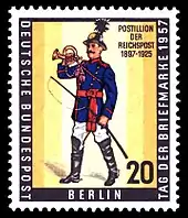 Berliner Briefmarke mit einem Postillon der Reichspost
