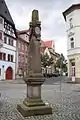 Postmeilensäule vom Triptiser Tor am Markt