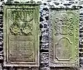 Grabplatten der Kirchen-Patrone in Dahl; rechts: Herman Diederich Carl von Degingk (†&nbsp;1742)