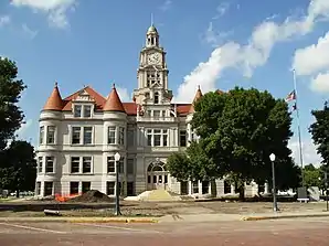 Das Dallas County Courthouse in Adel, gelistet im NRHP Nr. 73000723