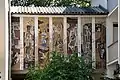 Wandmosaik (1955). Glasierte Keramik, denkmalgeschützt, zwischen dem Haus Roquetteweg Nr. 4 und 6, Darmstadt