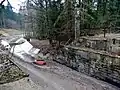 Einlauf 2016: Brücke entfernt. Bach bleibt auf der Höhe, nur Überlauf ins Tal
