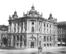 Alte Börse am Lenbachplatz in München