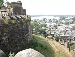 Dhar, Fort und Stadt