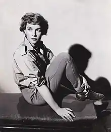 Ein bild von Diana Dill aus dem jahr 1950