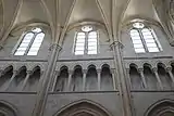 Triforium und Obergadenfenster