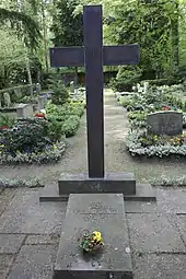Bombenopfer auf Waldfriedhof Weißer Hirsch (2016)