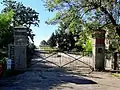 Einfahrt zum Schlosspark